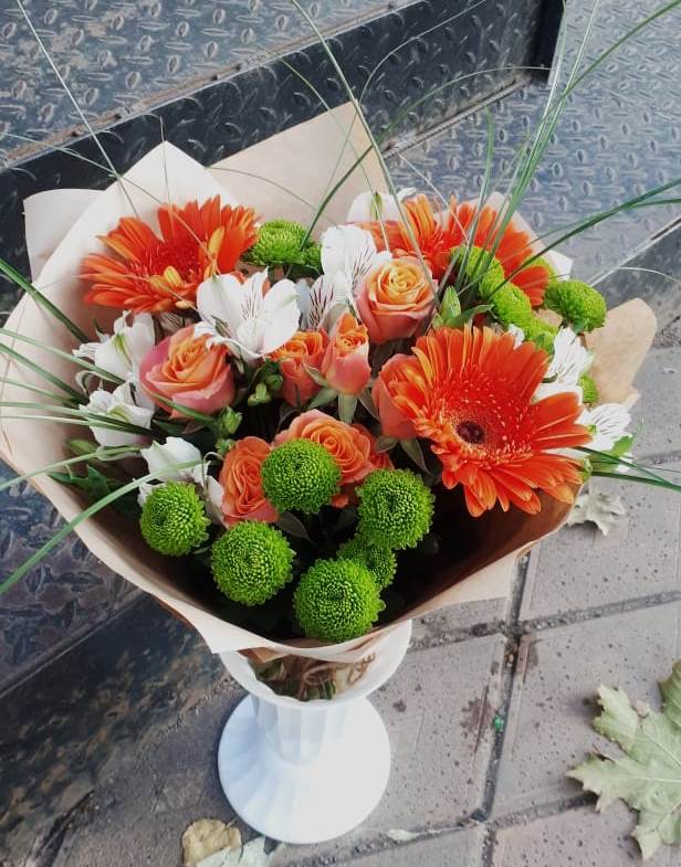 Букет цветов из: Герберы, Хризантемы, Альстромерии и Розы в Мелехово