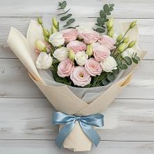 Букет цветов из:  Лизиантусы в Мелехово