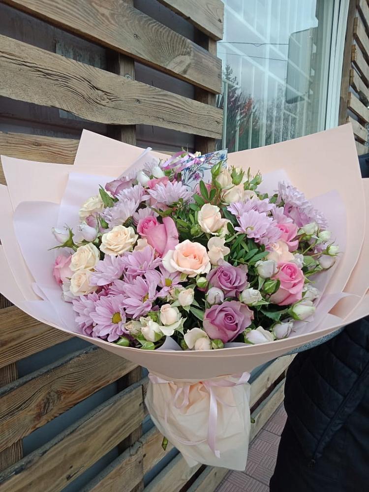 Букет цветов из: Розы и Хризантемы в Мелехово