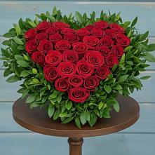 Цветочная композиция из Розы в виде сердца #REPLACE_PRED# Мелехово