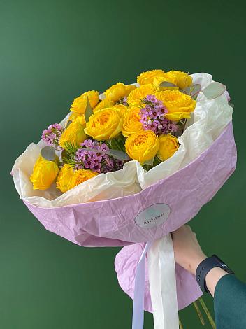 Букет Кустовые желтые розы в Мелехово