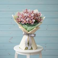 Букет цветов из:  Орхидеи и Розы #REPLACE_PRED# Мелехово