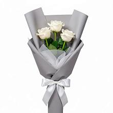 Букет 3 белые розы в Мелехово
