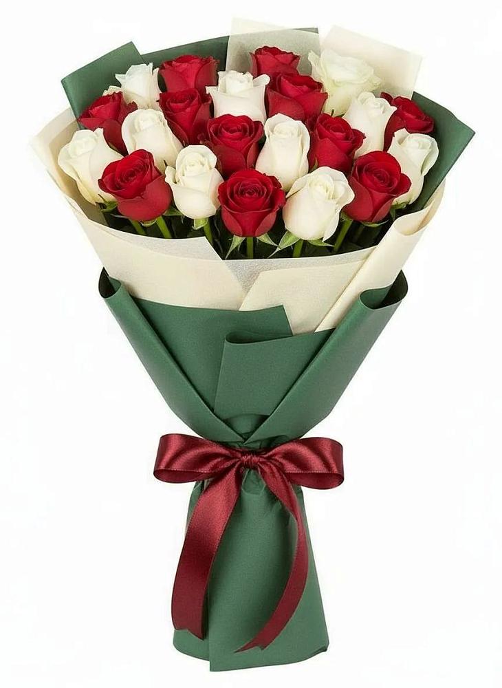 Букет Микс из красных и белых роз в Мелехово