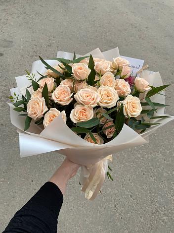 Букет Кремовые розы Латте в Мелехово