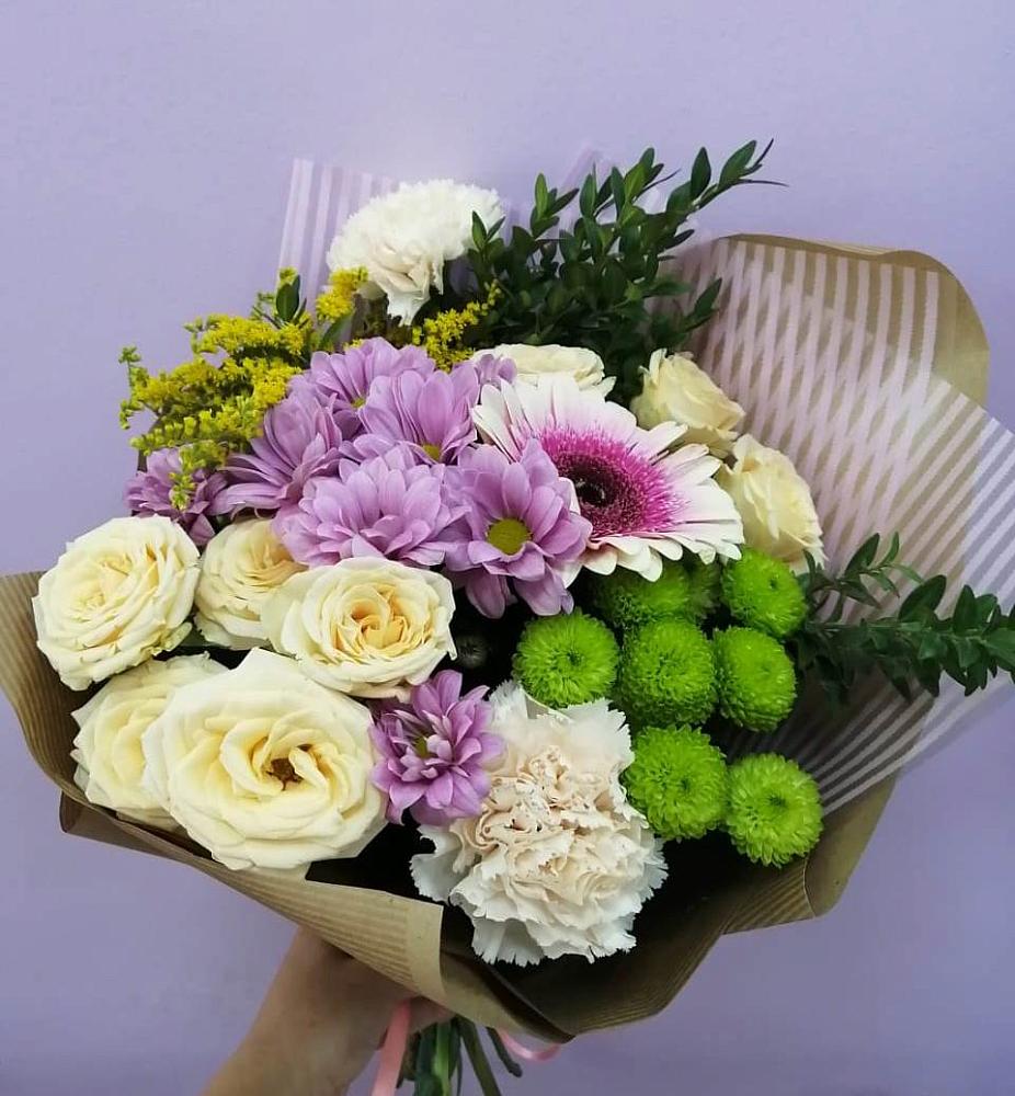 Букет цветов из: Хризантемы, Розы, Гвоздики и Герберы в Мелехово