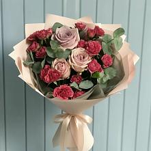 Букет цветов из:  Гвоздики и Розы в Мелехово