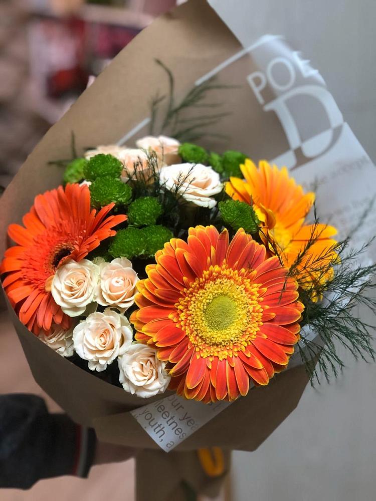 Букет цветов из: Герберы, Хризантемы и Розы в Мелехово