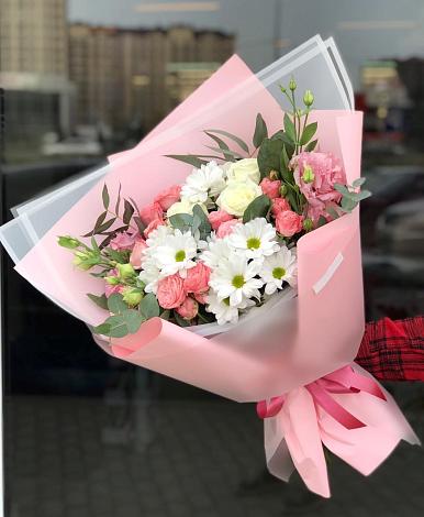 Букет цветов из: Розы, Лизиантусы и Хризантемы в Мелехово